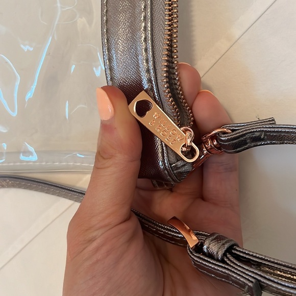 Willow rose clear purse - Picture 3 of 3